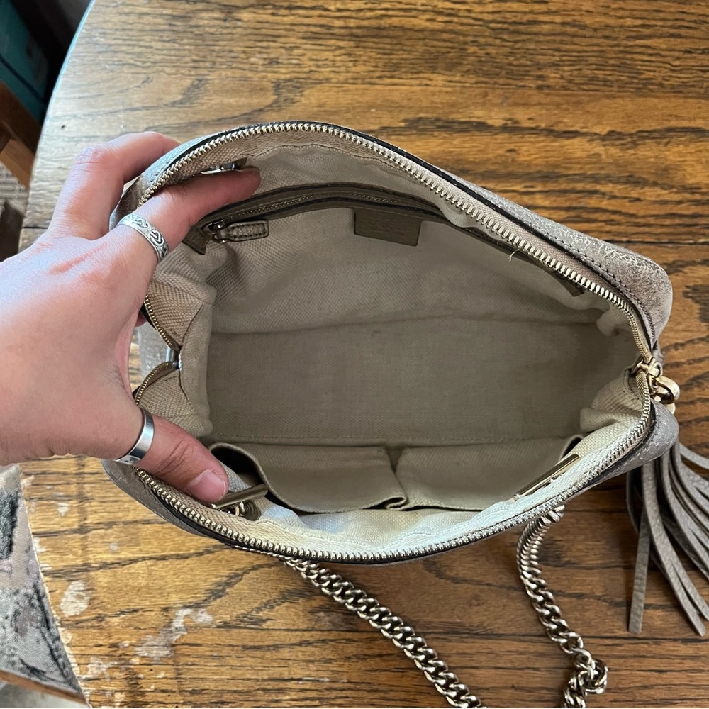 Gucci Soho Double Chain Interlocking G Soho Shoulder Bag Metallic Grey - Picture 11 of 17